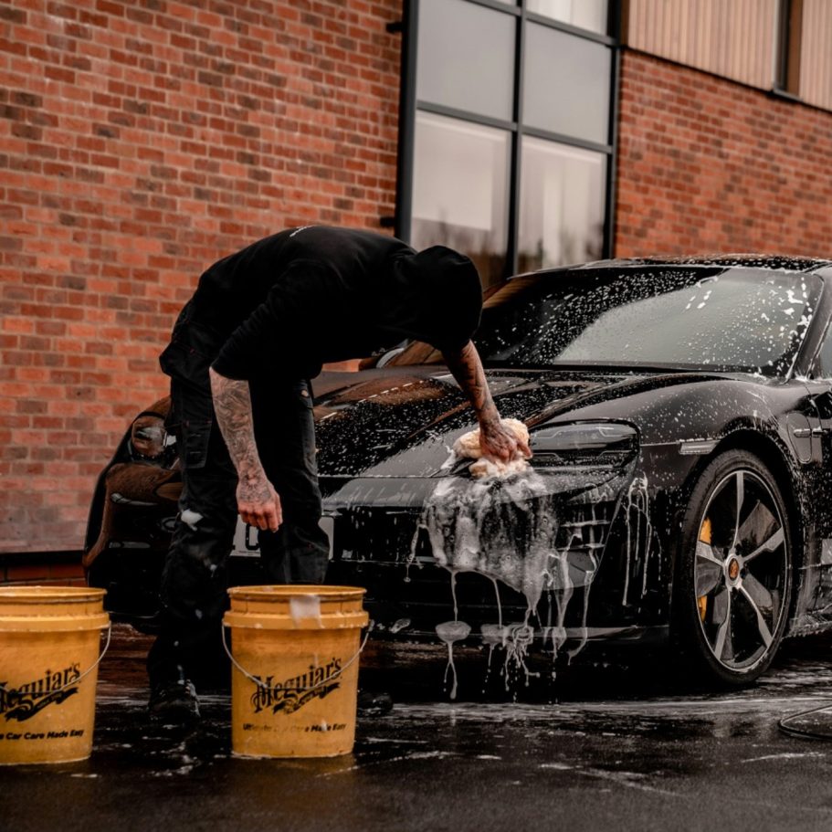 Unsplash - 2-Eimer Autowäsche